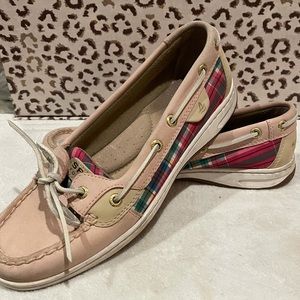 Sperry Angelfish pink plaid Boat shoes size 8